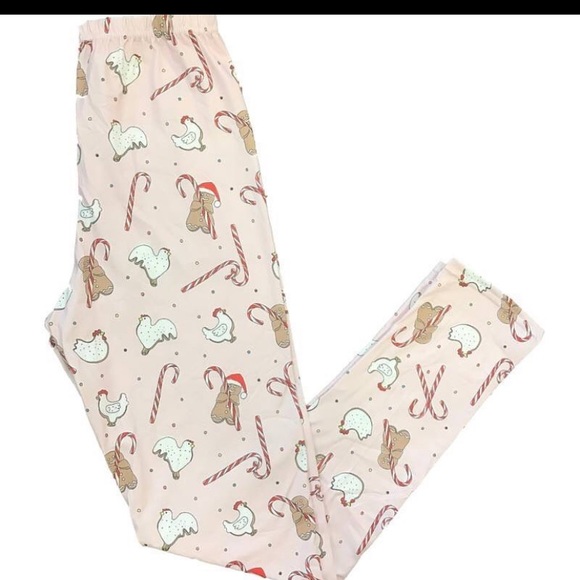 Bella+Canvas Fluffylayers Gingerbread Pajama Set. Size Small. - Picture 13 of 14